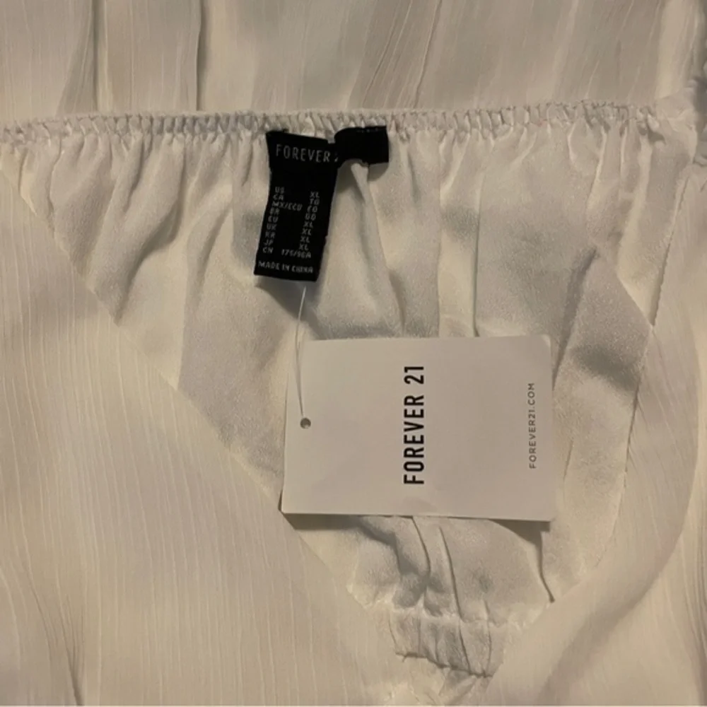 Forever 21 Vanilla Plunging‎ Tiered Babydoll Dress - Picture 5 of 5